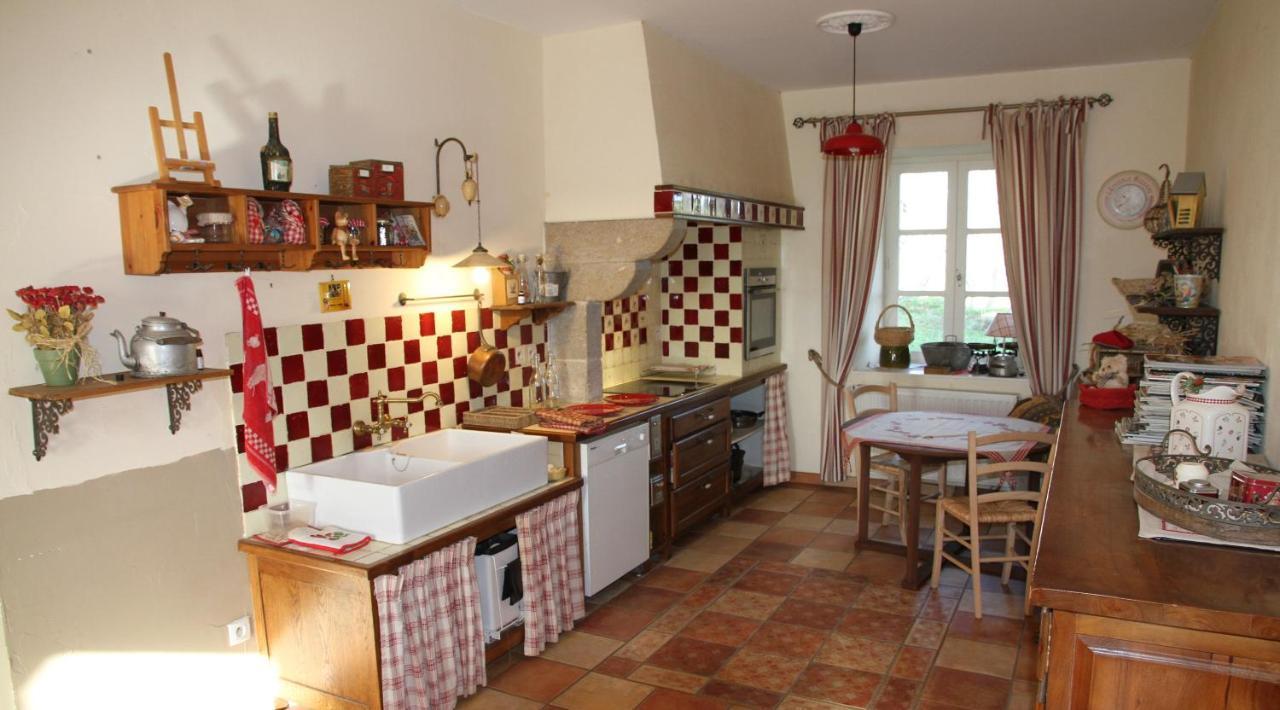 Au Bon Gre D'Hugoline Bed & Breakfast Blanzac  ภายนอก รูปภาพ