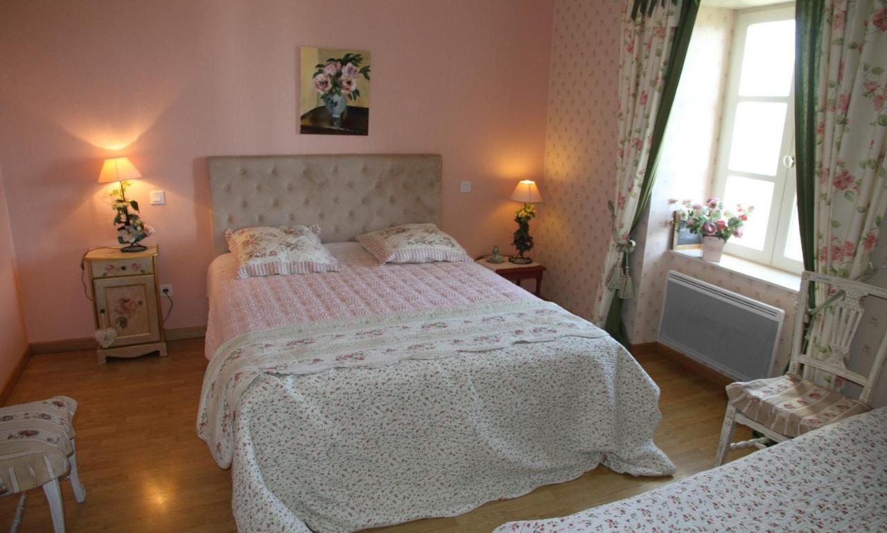 Au Bon Gre D'Hugoline Bed & Breakfast Blanzac  ภายนอก รูปภาพ